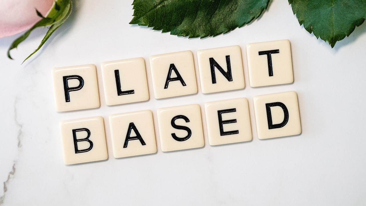 Plant-Based Anti-Aging: The Science Behind Skin That Looks Better With Age