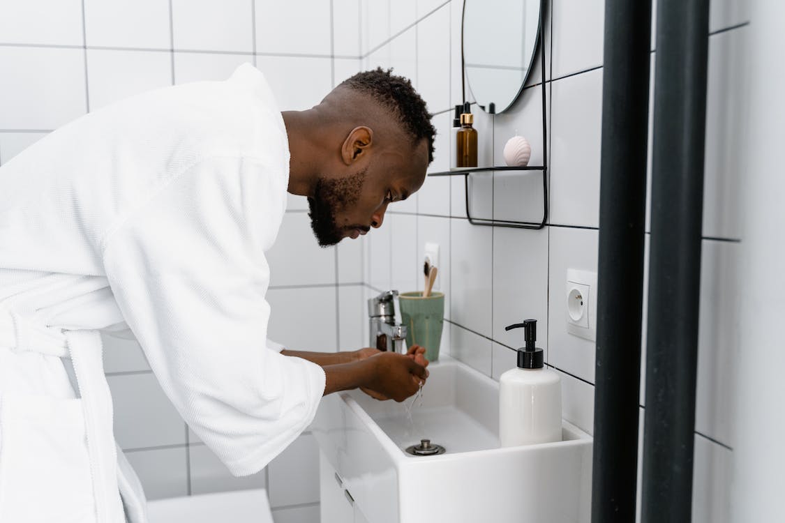 portable bathroom rental